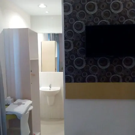 The Arizon At Malioboro Hotel-3